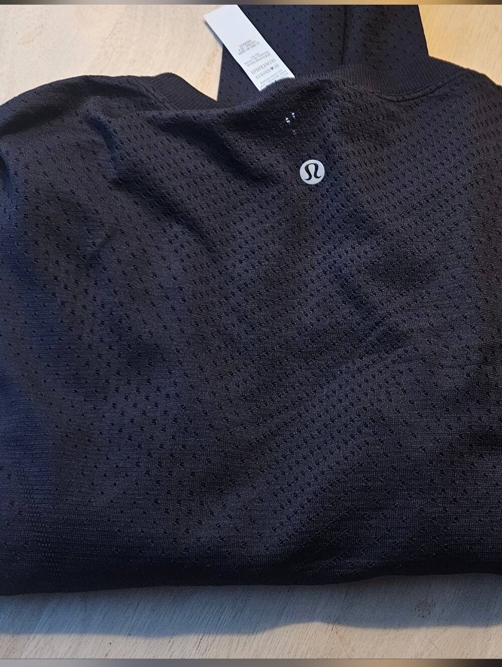 Lululemon Athletica Women's Black Perforated Crewneck